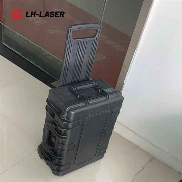 200W & 300W Portable Handheld Laser Cleaner factory